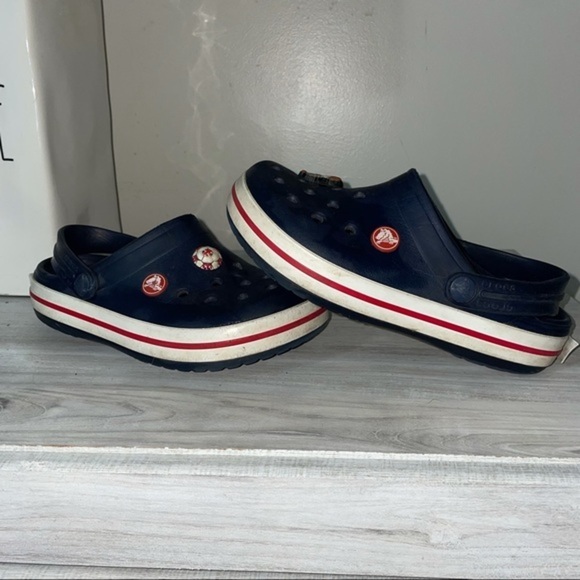 Blue crocs w/ accessories - Picture 6 of 6